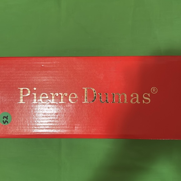 Pierre Dumas Gold flat sandals size 10 new in box - Picture 6 of 6